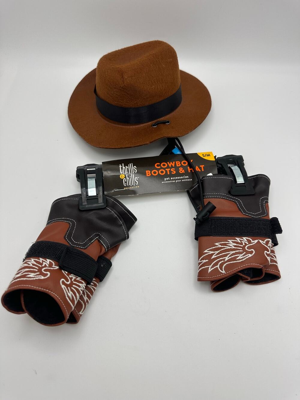 THRILLS & CHILLS Cowboy Boots and Hat Halloween Dog Costume Size S/M NWT